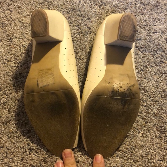 Modcloth B.A.I.T. Halina Shoe in Cream size 10! - Picture 4 of 7